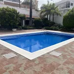 Estupendo Con Piscina En 公寓