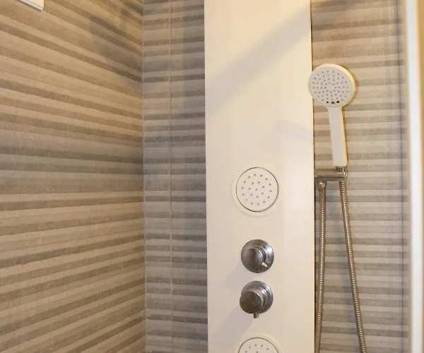 Estupendo Con Piscina En Apartamento *